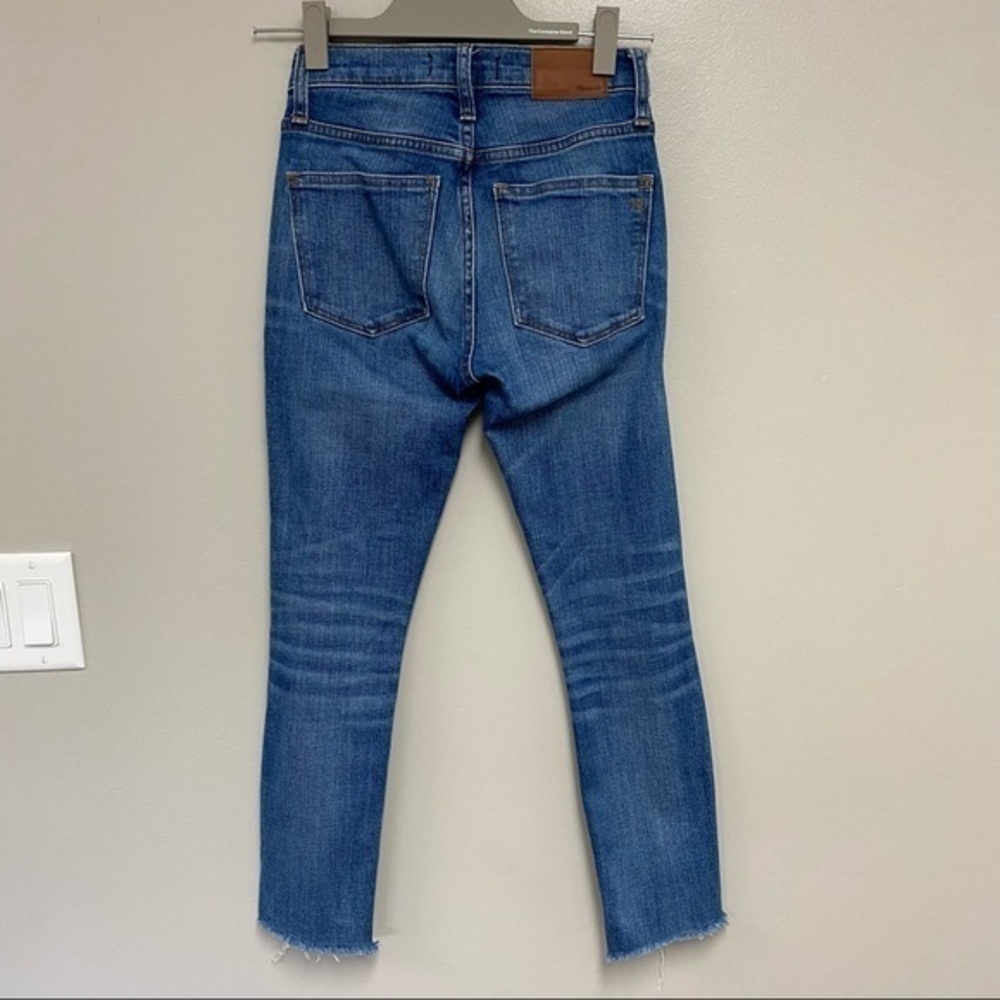 Madewell 9” High-Rise Skinny Crop Raw Hem - Picture 3 of 8